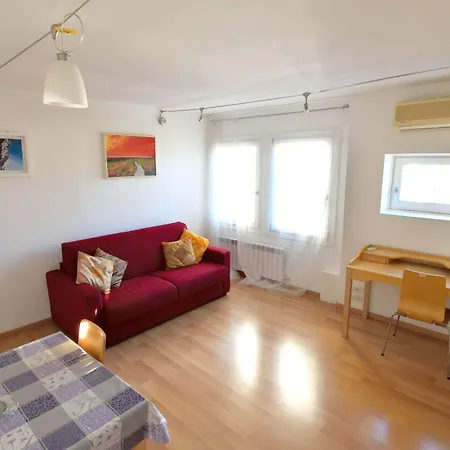 Διαμέρισμα Loft Regina *